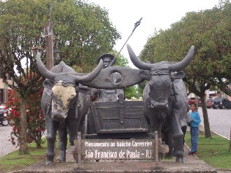 Monumento ao Carreteiro - 17/08/2002